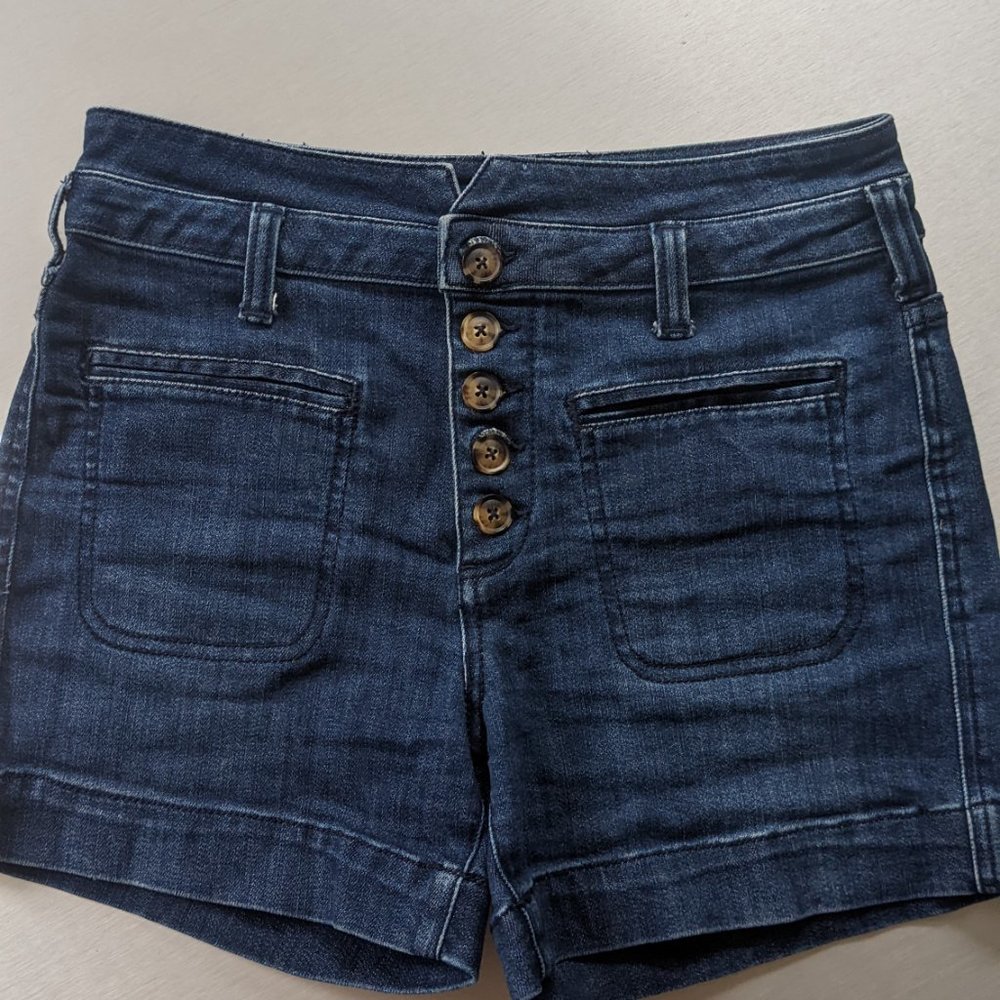 Anthropologie button-fly jean shorts (size 26)